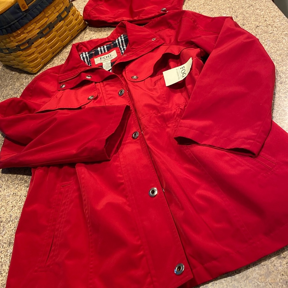 NWT FOG by London Fog Red Jacket Removable Hood Large FLAWS